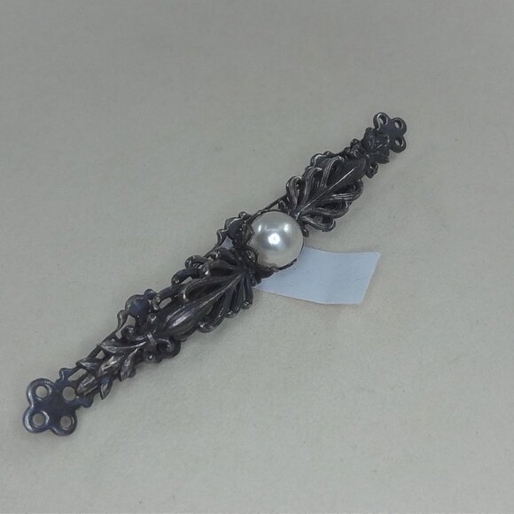 Vintage Filigree Bar Brooch with Faux Pearl - Picture 1 of 2